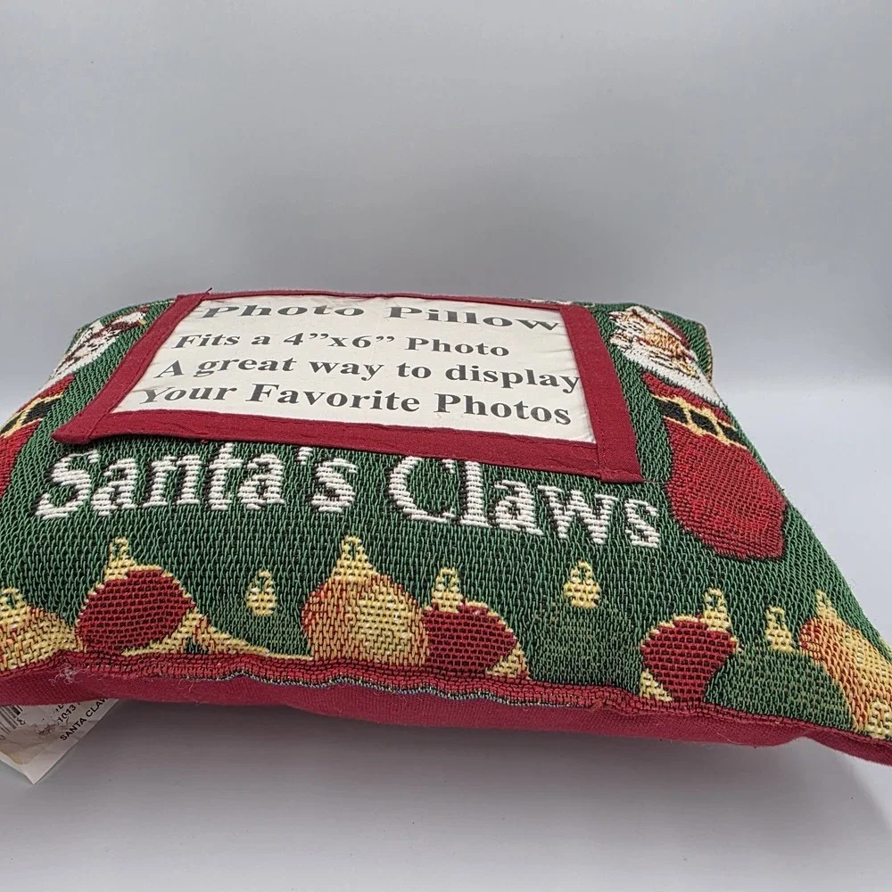 Christmas Tapestry Meow Santa's Claws Cats Photo Slot Pillow Multicolor 9 x 12